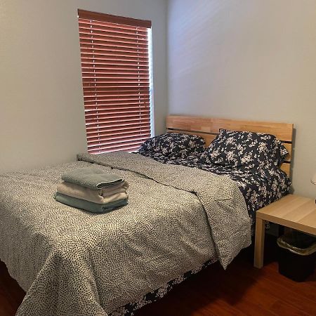 Room Downtown Даллас Екстер'єр фото